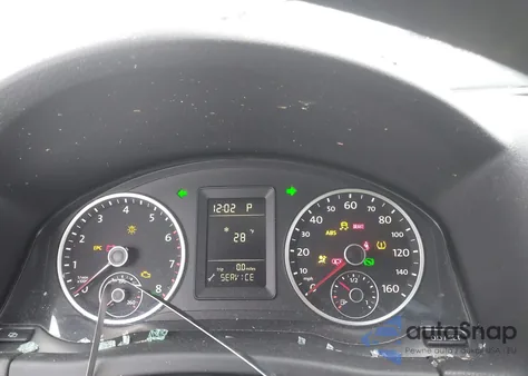 2010 Volkswagen Tiguan S из США, поврежденный, VIN WVGAV7AX9AW520928